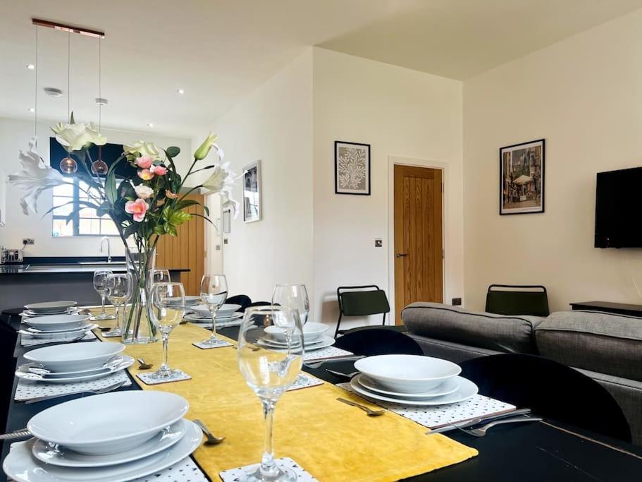 Вілла Twilight House -Wyndale Living- B'Ham Jq Townhouse Бірмінгем Екстер'єр фото